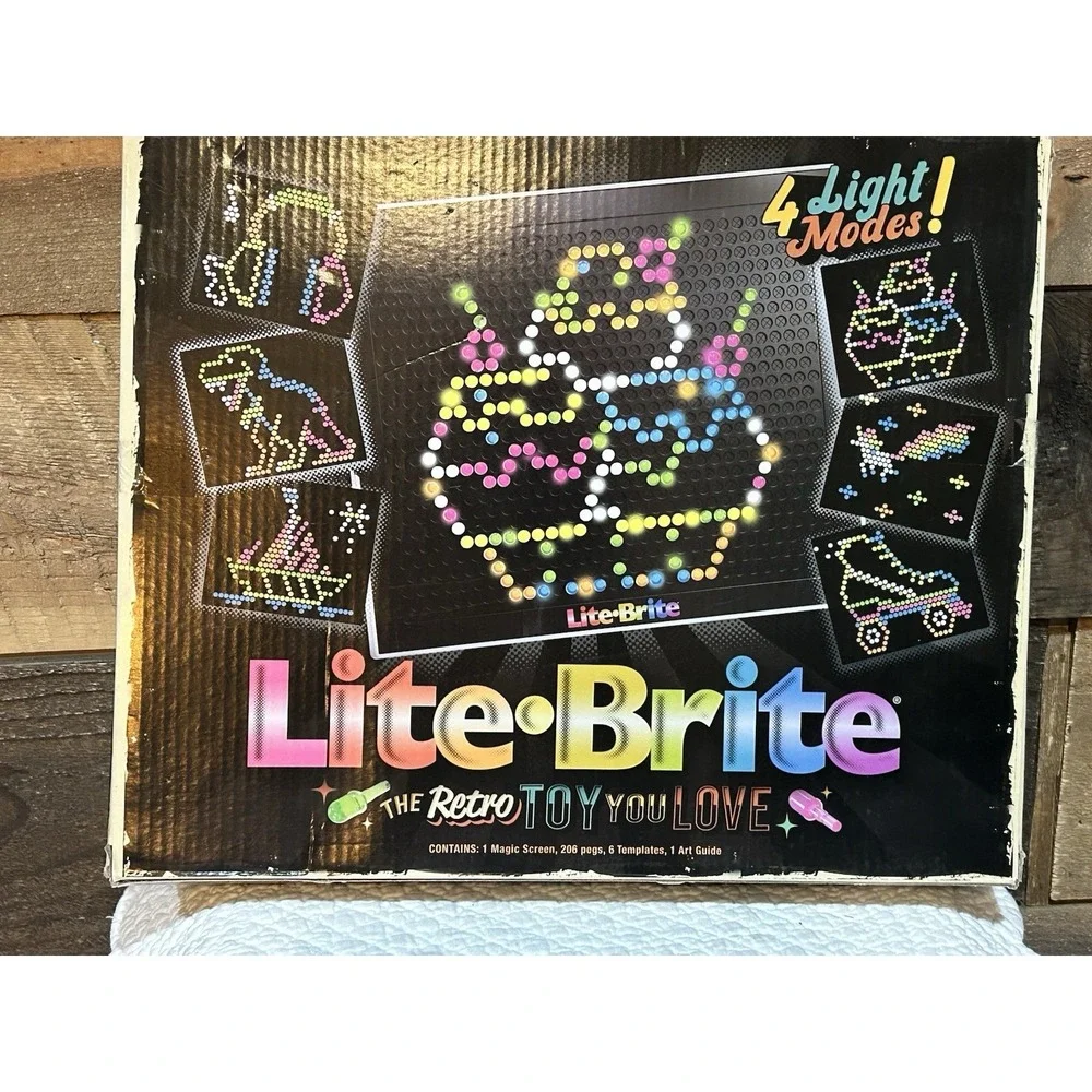 Lite Brite Hasbro Toy‎ Light Bright Retro Box & Pegs 214 Pieces New